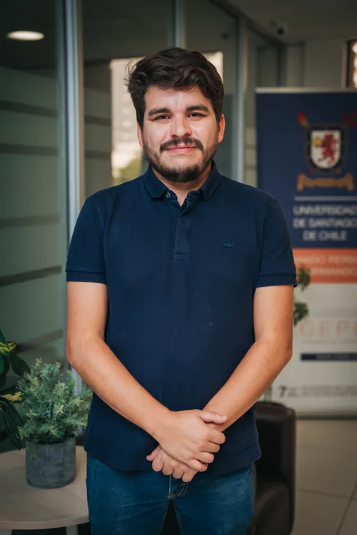 Dr. Pavlo Santander Tapia